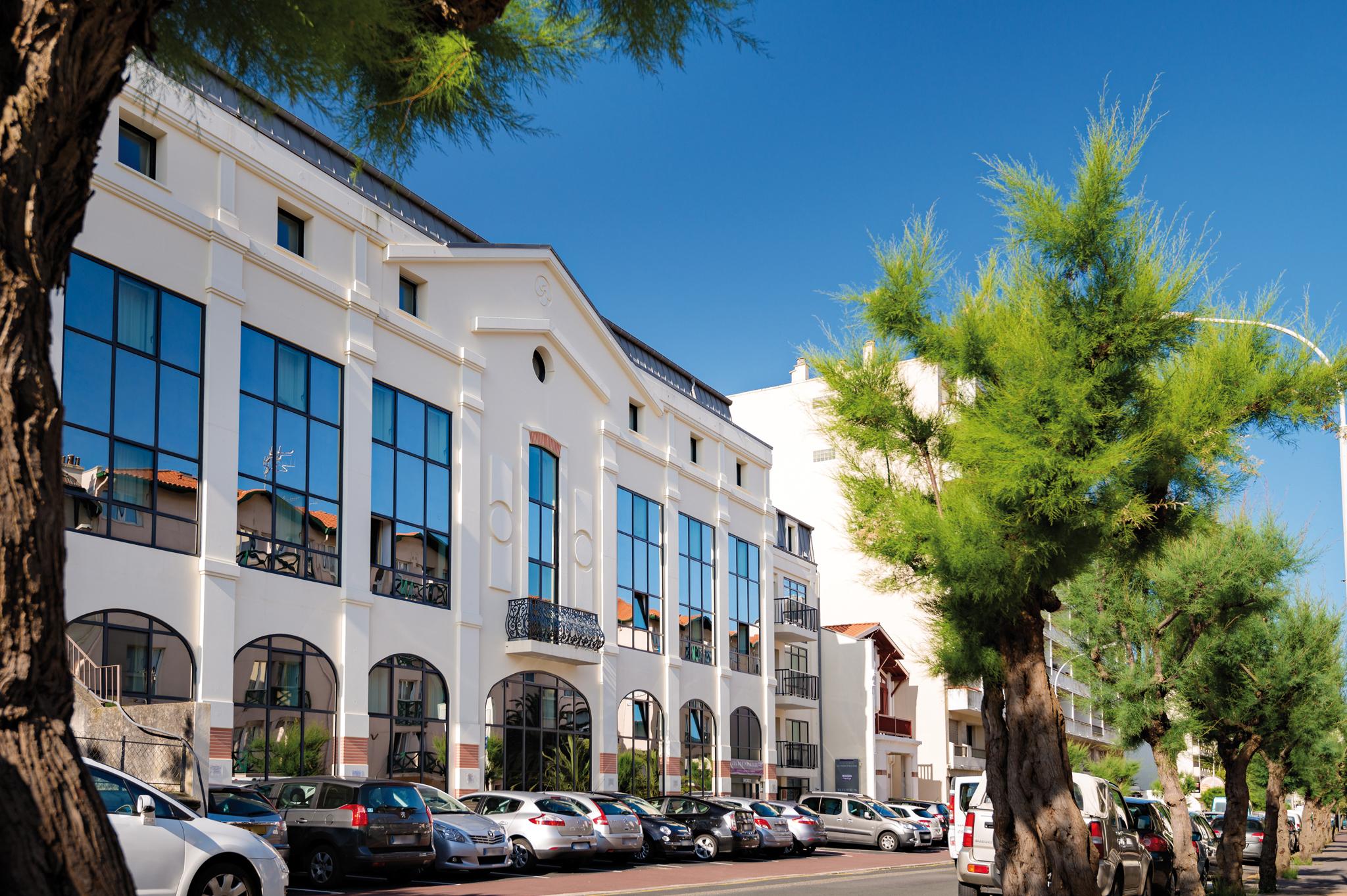 Lagrange Vacances Les Patios Eugénie Biarriz Exterior foto